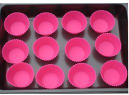 EcoCups Silicone Baking cups / Set of 12 Cupcake Liners (Bright Pink) N2