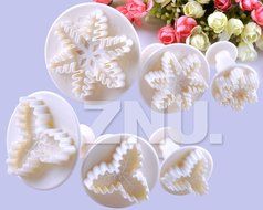 ZNU Cake Snowflake Holly Leaf Plunger Cutter Decorating