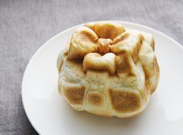 Nordic Ware Platinum Cozy Village Baking Pan N17