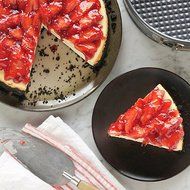 Wilton Advance - Select Nonstick 9-Inch Springform Pan in Gunmetal N3