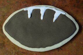 Football Cookie Cutter Medium N5