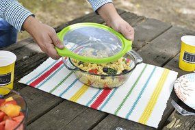 Anchor Hocking 3-Quart Glass Baking Dish with Green TrueFit Lid N15