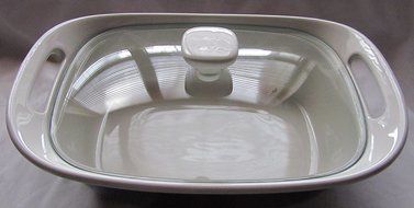 CorningWare Etch 2.5 quart Oblong Dish with Glass Cover in Sand N5