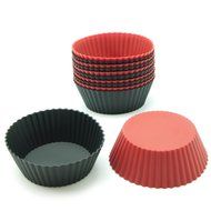Freshware CB-307RB 12-Pack Silicone Mini Triangle Reusable Cupcake and Muffin Baking Cup, Black and Red Colors N5