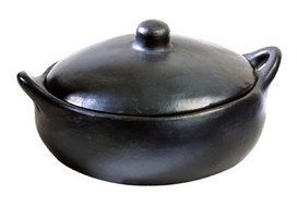 La Chamba Black Clay Casserole, Large (3 Qt)
