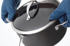 OXO Good Grips Non-Stick Pro Dishwasher safe 6QT Covered Casserole N5