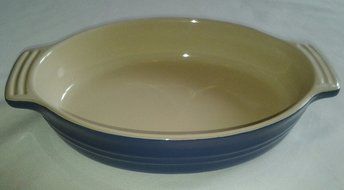 Le Creuset Stoneware 9 Inch Oval Baking Dish Blue 13-20
