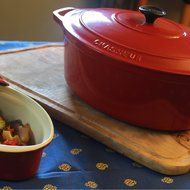 Chasseur 3.25-quart Black French Enameled Cast Iron Round Dutch Oven N5