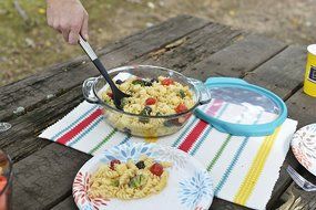 Anchor Hocking 3-Quart Glass Baking Dish with Teal TrueFit Lid N14