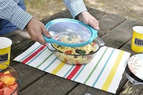 Anchor Hocking 3-Quart Glass Baking Dish with Teal TrueFit Lid N15
