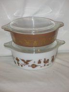 4 Piece Set - Vintage 1960's Pyrex Early American 1 Pint &amp; 1 1/2 Pint Casserole Baking Dish w/ Lid