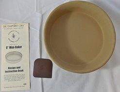 The Pampered Chef 8" Mini-Baker N2