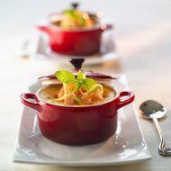 Le Creuset Petite Round Black Casserole Dish N2