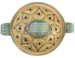 American Made Hand-Carved Pottery Lidded Casserole Dish with Diamond Tuft Pattern, Stoneware, 2-1/2-Quart N2