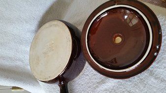 Vintage Pfaltzgraff Round Covered Casserole Dish with Handle - Gourmet Brown Drip N4