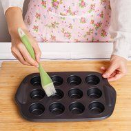 Judek Silicone Pastry and Basting Sauce Brush &ndash; Silicon Baking and BBQ Baster Brush (Green) N5