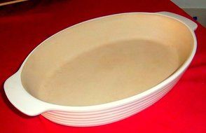 Pamperd Chef Family Heritage New traditions oval baking dish