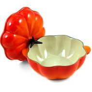 Le Creuset Enameled Cast-Iron 2-1/4-Quart Pumpkin Casserole, Flame N2