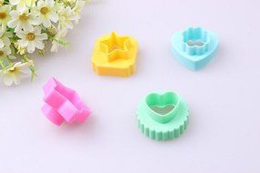 yueton Double-faced Geometric Shape Flower, Moon, Star, Heart Sandwich, Sushi, Bread, Rice, Fruit, Biscuit Mold... N3