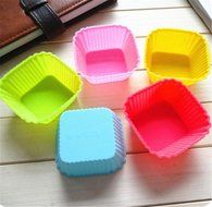 Tosangn 12pcs Standard Size Colorful Silicone Muffin Cup Liners Baking Cupcake Molds (Type D) N2