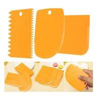 3 pcs/set Different Shapes Baking Spatulas Plastic Baking Spatulas Cream Scraper Reusable Cake Scraper Smoother...