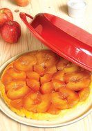 Le Creuset Enameled Cast-Iron 9-3/4-Inch Round Tarte Tatin Pan, Cherry N5