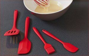 BonNoces Silicone 5-piece set Baking supplies Tools-Large and small Size spatulas-Brush- Slotted Turner-Egg Beater... N2