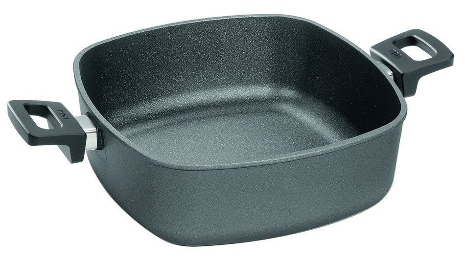 Woll Nowo Titanium Square Casserole Pan with Side Handles and Lid, 6.3-Quart N2