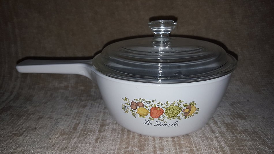 Corning Spice of Life 1.5 Pint Menuette with Lid P-82-B