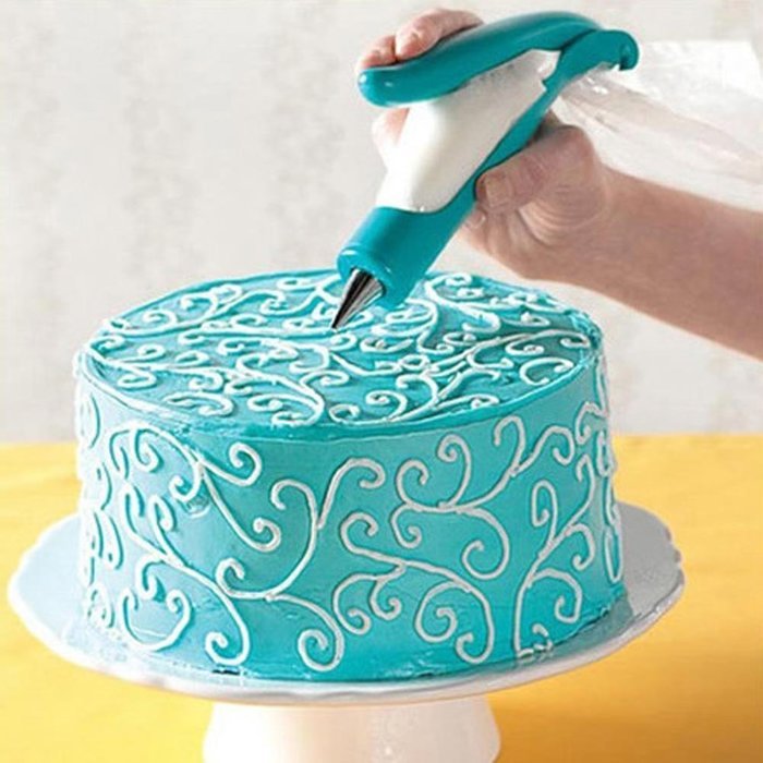 Lily's Gift Pastry Icing Piping Bag Nozzle Tips Fondant Cake Sugar Craft Decor Pen Set