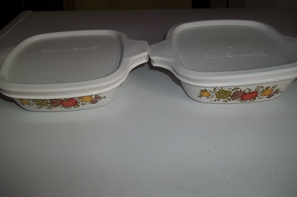2 Corning Ware P-41-B Spice of Life with Airtight Plastic Lid N2