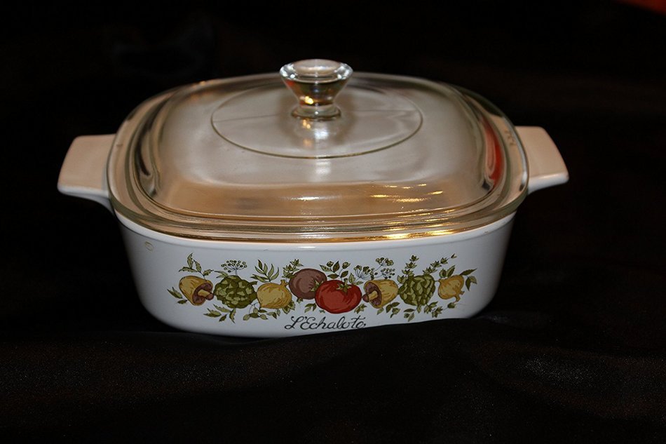 Corning Ware Spice of Life A-1-B Dish with Pyrex P-7-C Lid