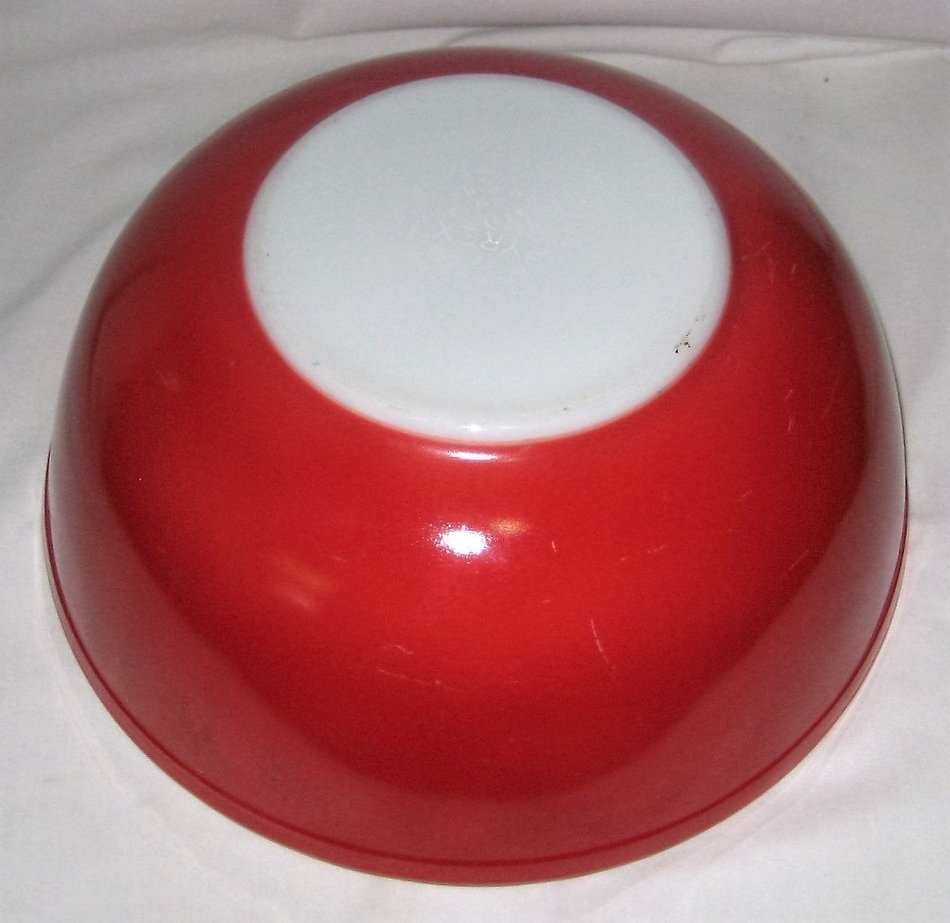 Vintage Pyrex Red 4 Quart Mixing Nesting Batter Bowl USA N2
