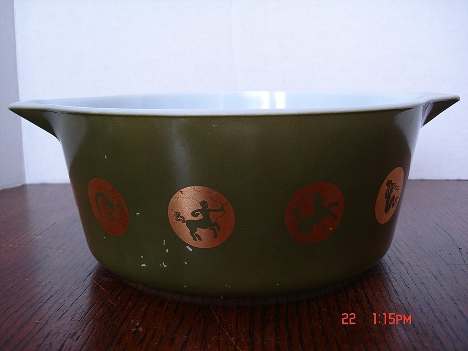 Vintage Pyrex Zodiac Bowl Avocado Gold 2.5 Quart Nesting Bow N2