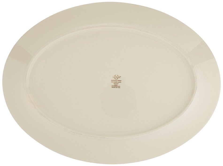 Lenox Holiday Gravy Boat with Stand,Ivory N78
