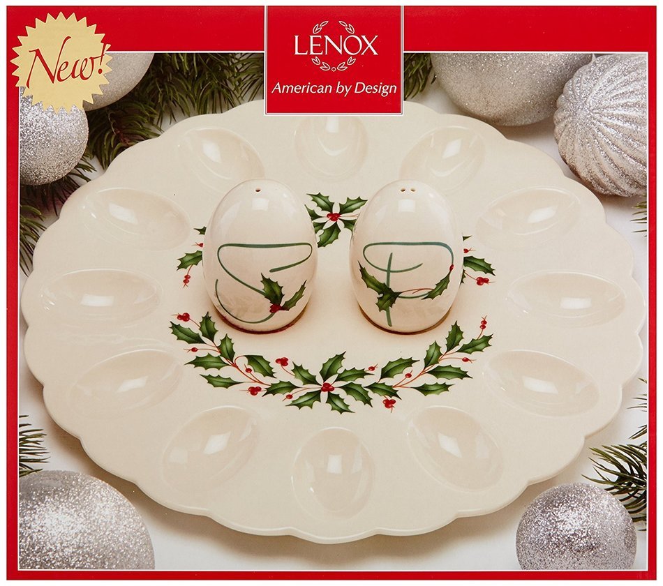 Lenox Holiday Gravy Boat with Stand,Ivory N145