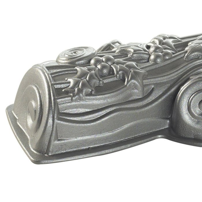 Nordic Ware Platinum Cozy Village Baking Pan N3