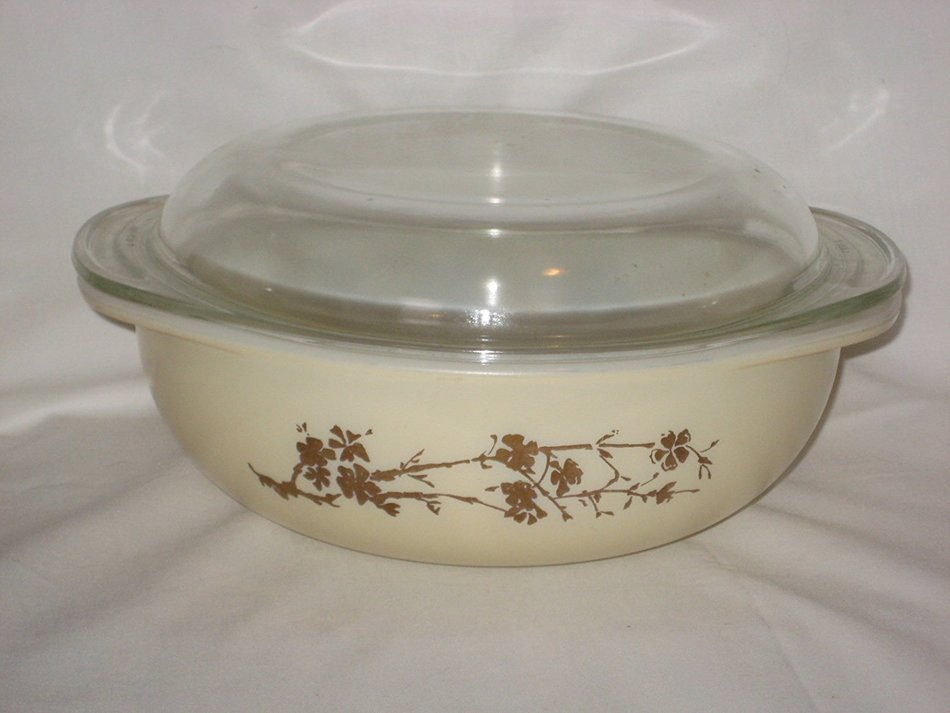 Vintage 1959 Pyrex Golden Branch Hospitality Promotional Round 2 Quart Casserole Baking Dish USA