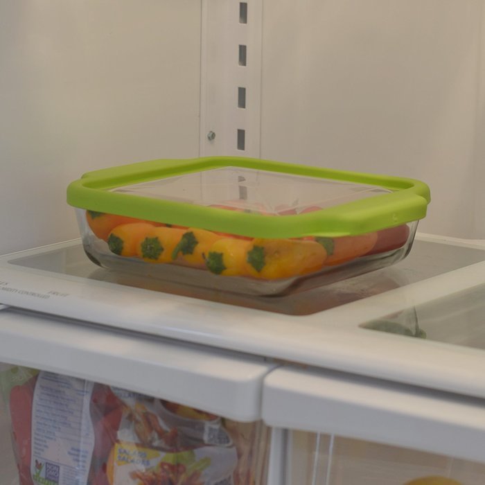 Anchor Hocking 3-Quart Glass Baking Dish with Green TrueFit Lid N10