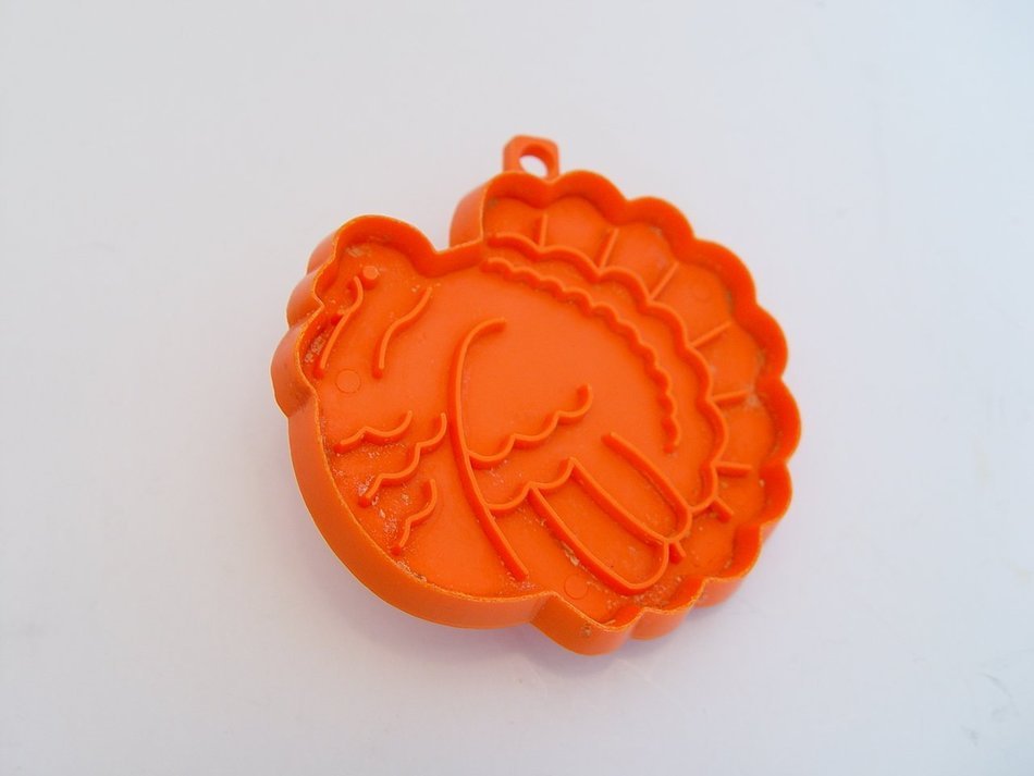 1976 Hallmark Orange Turkey Plastic Cookie Cutter 2.75" Tall