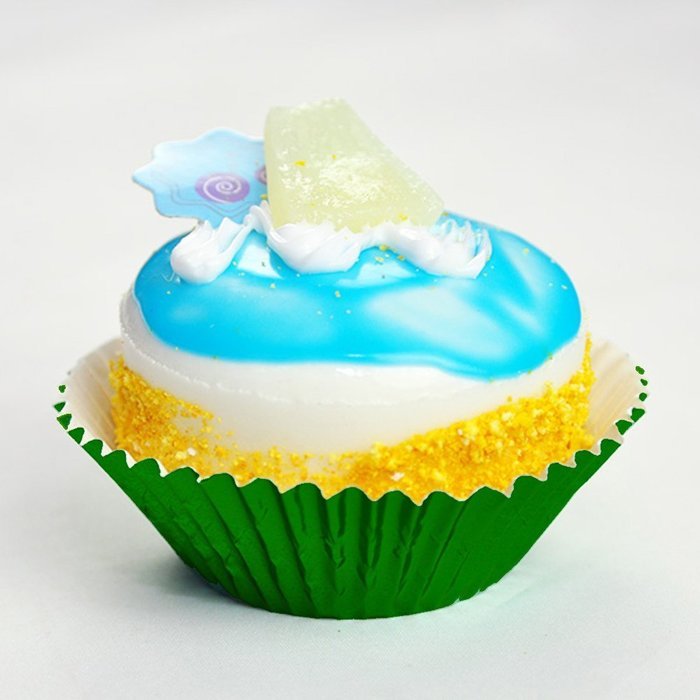 Professional US Standard-Sized Grease-Proof Foil Cupcake Liners (Silver) N4