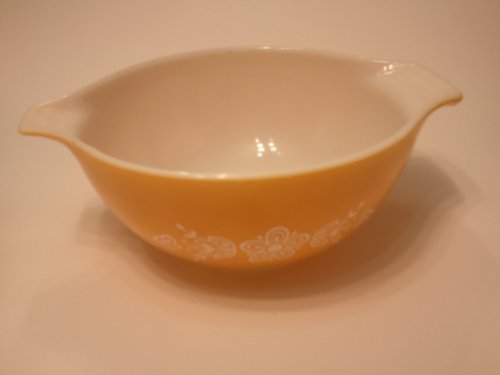 Vintage Pyrex Butterfly Gold cinderella mixing bowl 1.5 Qt N3
