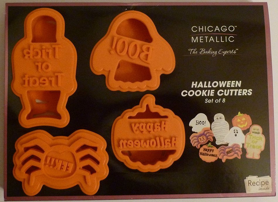 SUR LA TABLE Halloween Cookie Cutters Set of 8 CHICAGO METALLIC