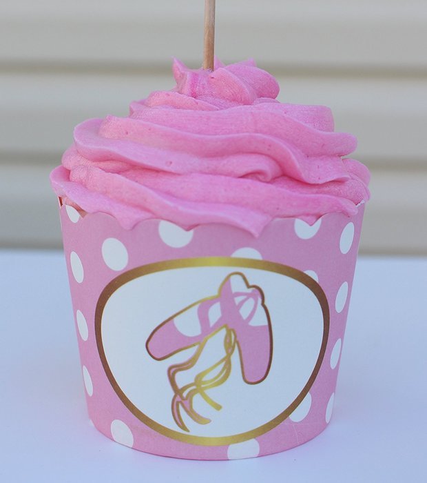 Princess Gold Crown - Cupcake Wrappers/Disposable Baking Cups- 25 pack. N5