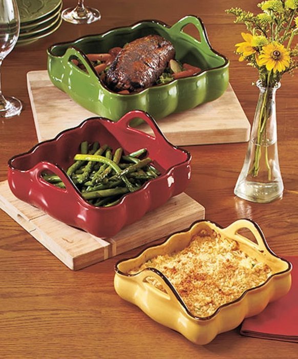 Thanksgiving Christmas Handled Bakers Set of 3 Scalloped Sides Gift