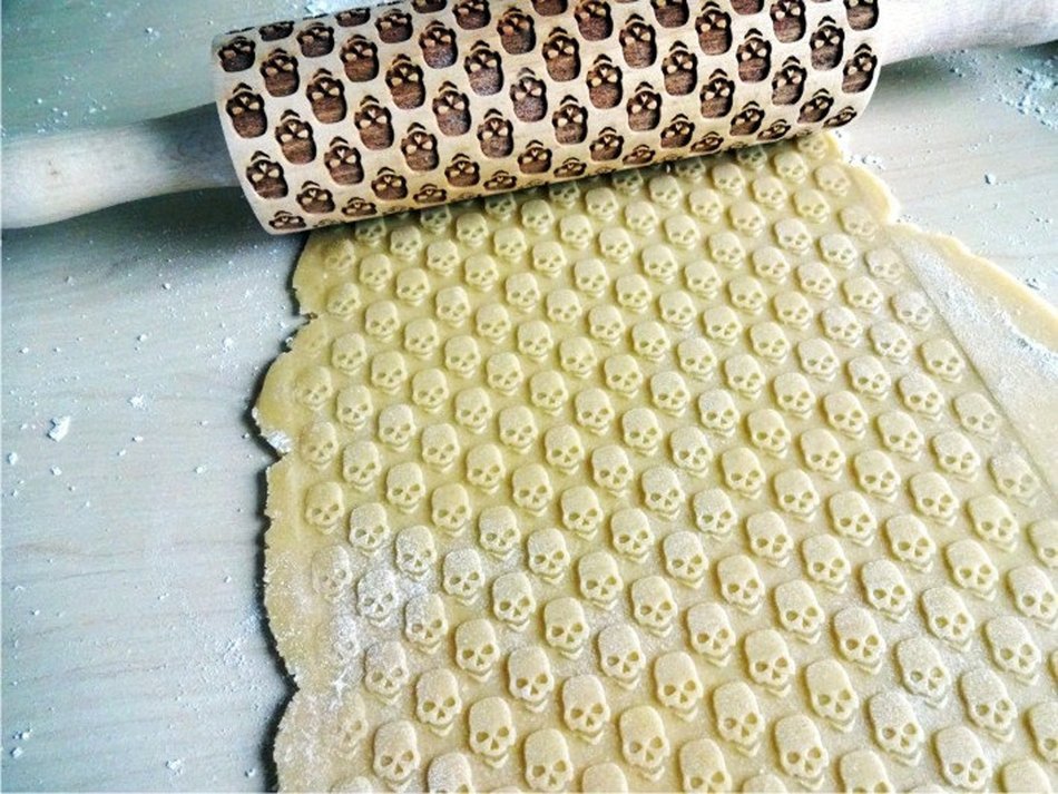 Bopstyle Wooden Laser Engraved Rolling Pin with Skulls Pattern for Embossed (15" x 1.96&ldquo;, Skulls Eat Me) N6