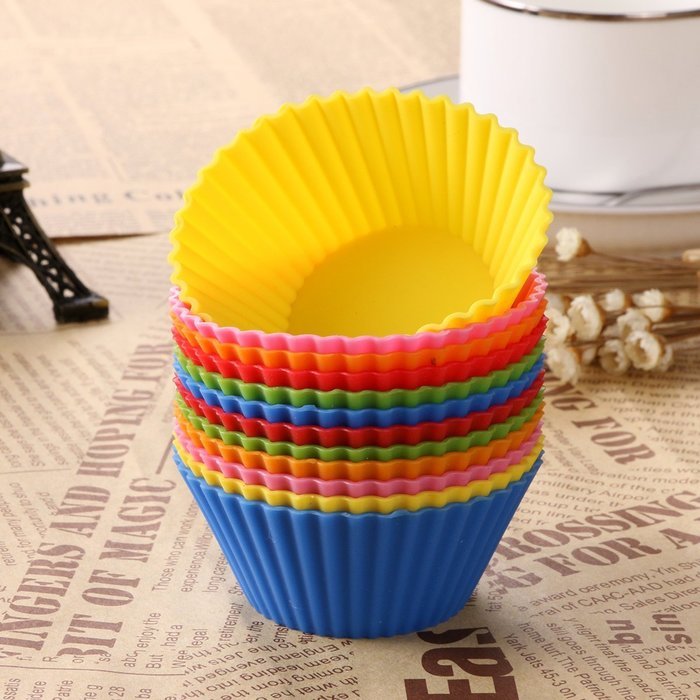 Pony's Rainbow Baking Cups / Cake Molds - Food Grade Silicone - Set of 12