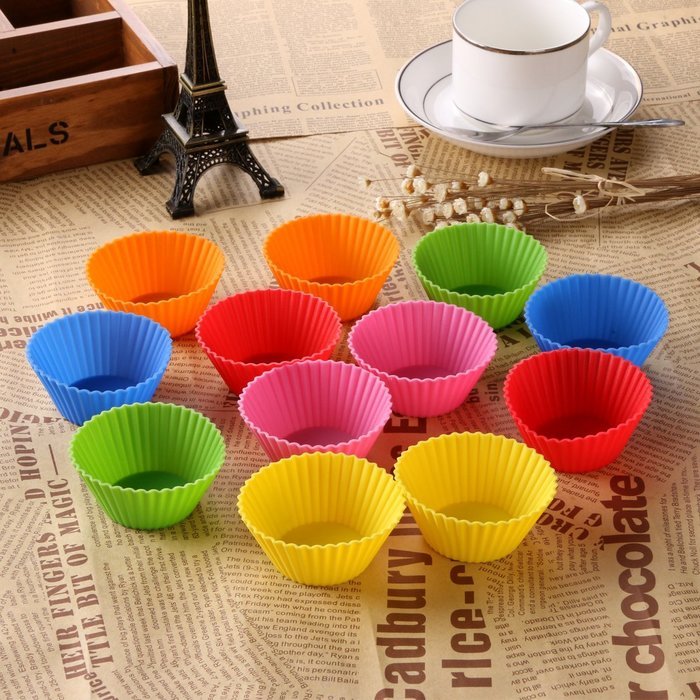 Pony's Rainbow Baking Cups / Cake Molds - Food Grade Silicone - Set of 12 N3