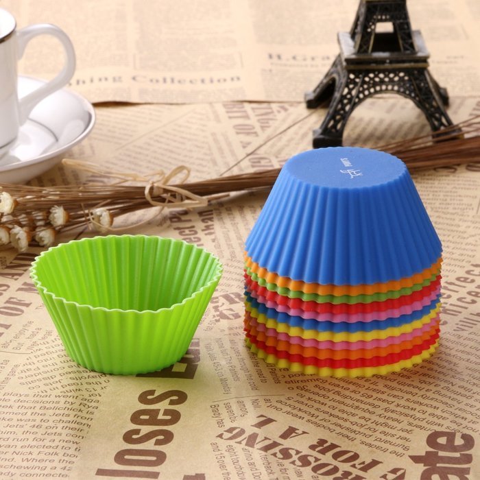 Pony's Rainbow Baking Cups / Cake Molds - Food Grade Silicone - Set of 12 N7
