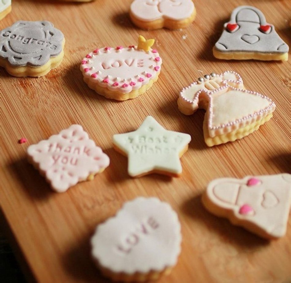 Yunko Biscuit Cookie Alphabet Letter Numbers Stamp Embosser Mold Cake Decorating Tools